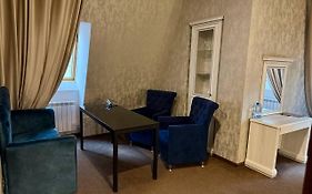 Готельно-ресторанний комплекс Щастя